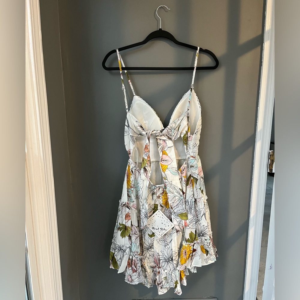 Selfie Leslie Tie-Knot Back Dress Floral Print - Picture 10 of 10